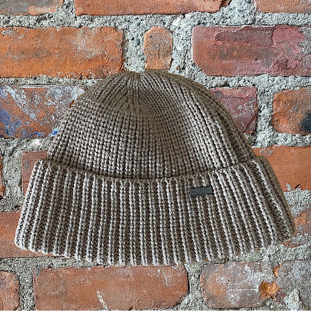 New Era EK Collection Skully Knit Beanie